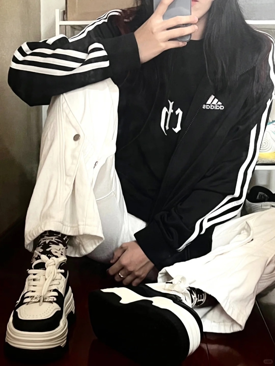 中性风穿搭 Tips #7：鞋子锁定厚底和马丁靴