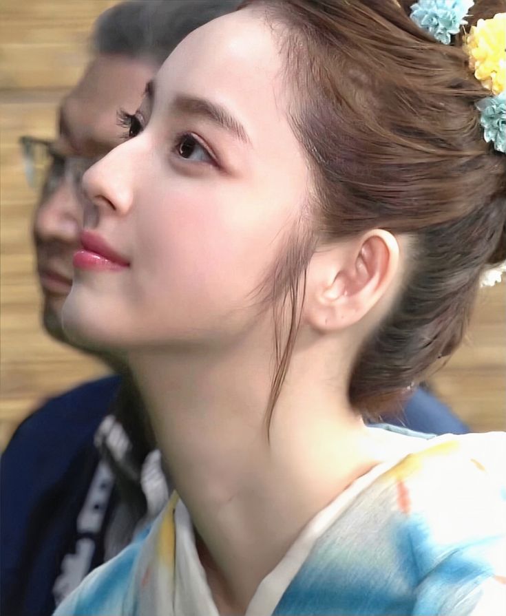 4. 抬头挑战，雕刻你的完美下颚线