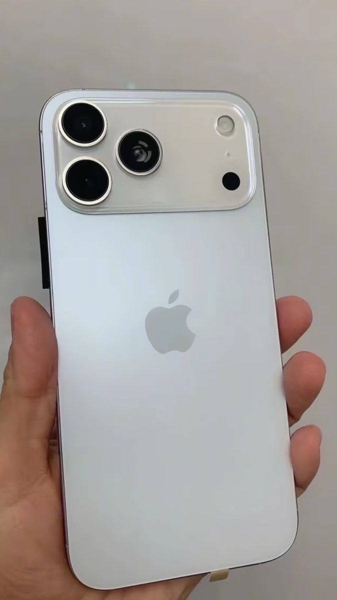 iPhone 17 镜头像素大升级