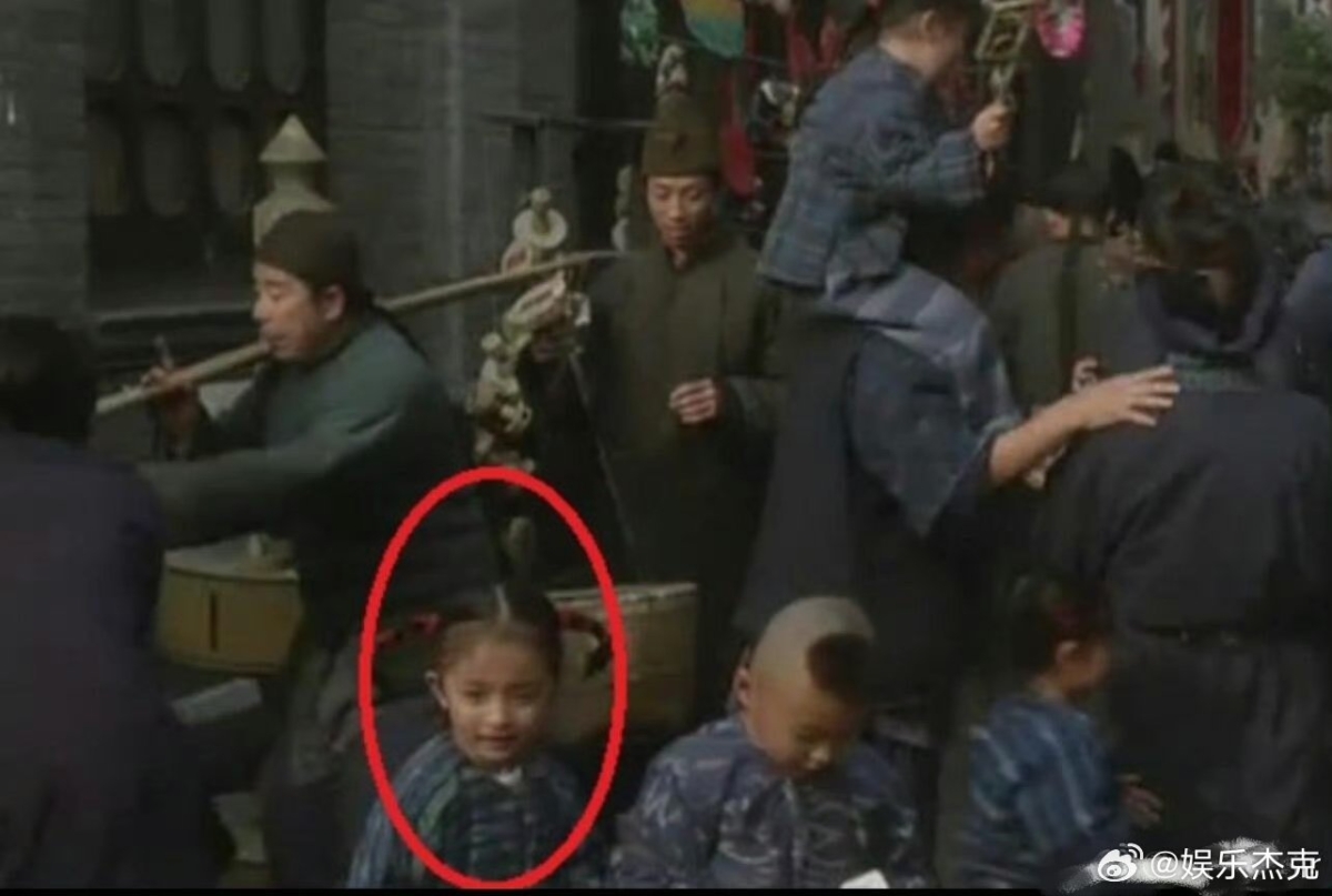 2. 童星出道，4岁就演古装剧