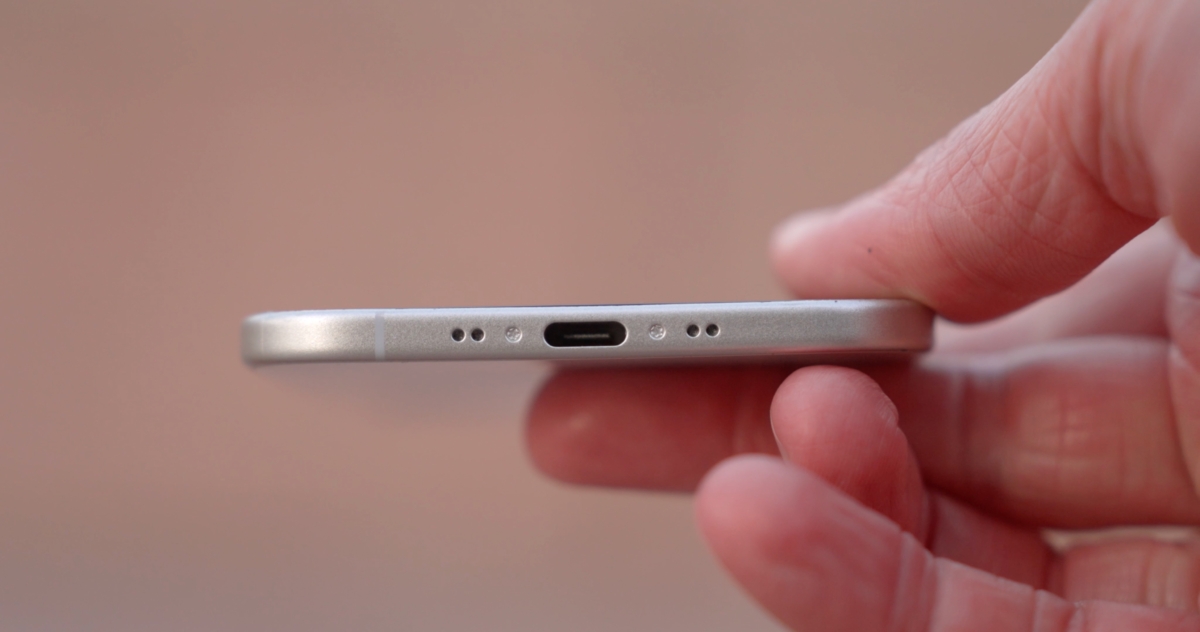 有传iPhone 17 Air将成为最轻薄手机