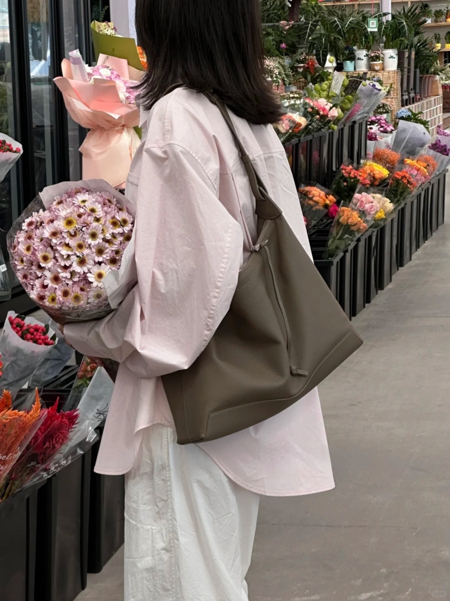 CHLOSETTE Kate M Kite Hobo