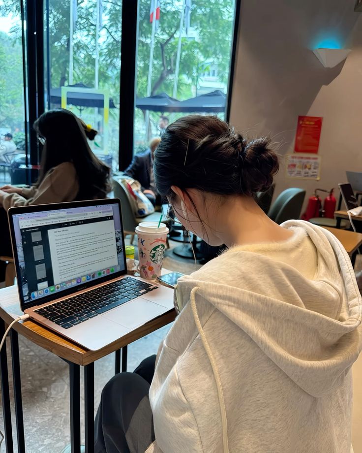 你不是来取悦谁的，而是来为自己赢得更多选择权