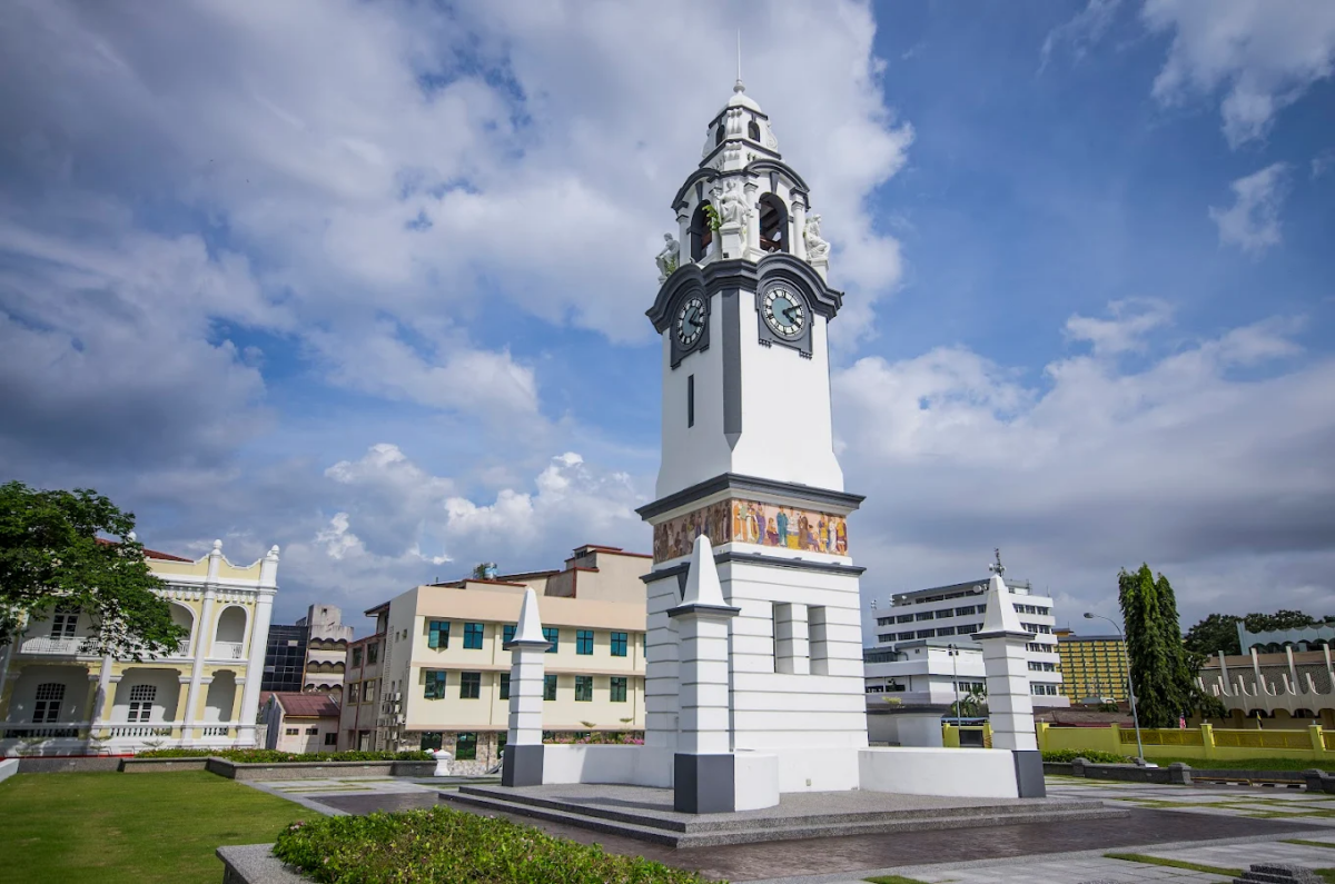 毕治纪念塔（Birch Memorial Clock Tower）