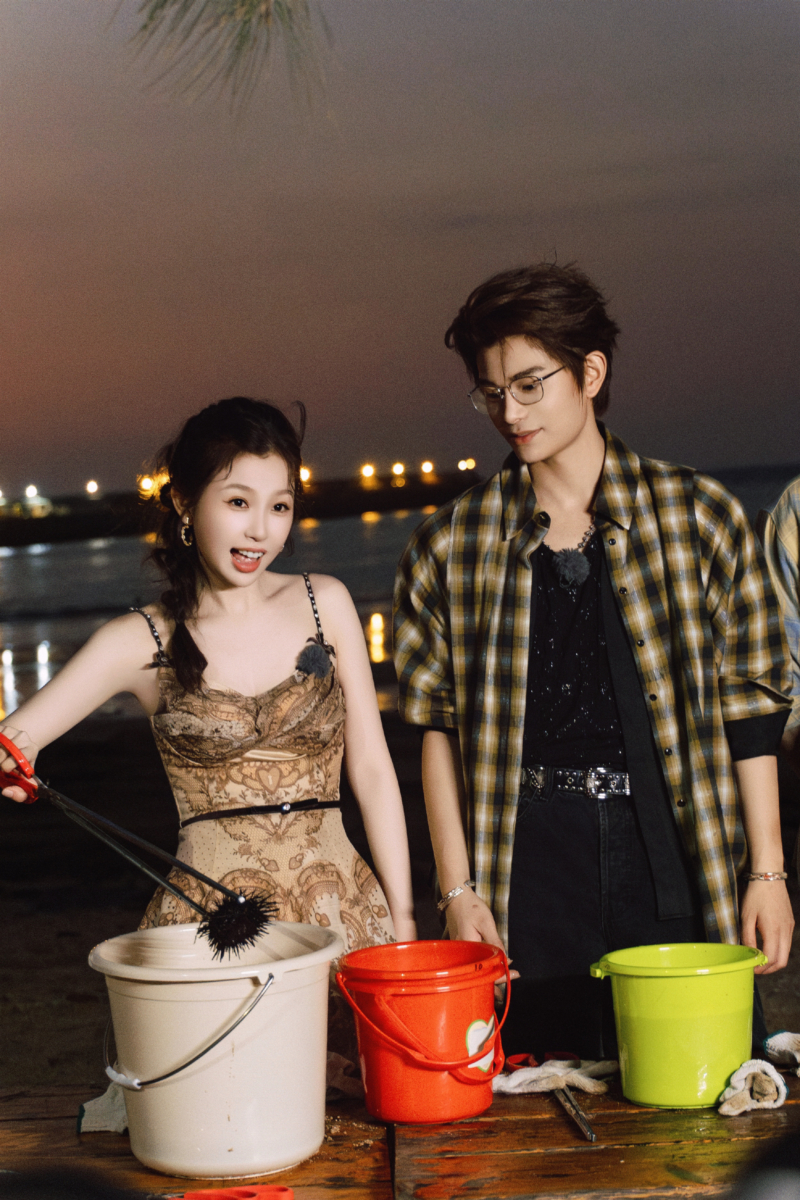 虞书欣 & 丁禹兮