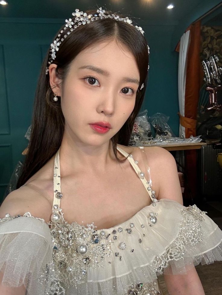 轻薄、持妆且兼具遮瑕力「粉底液」