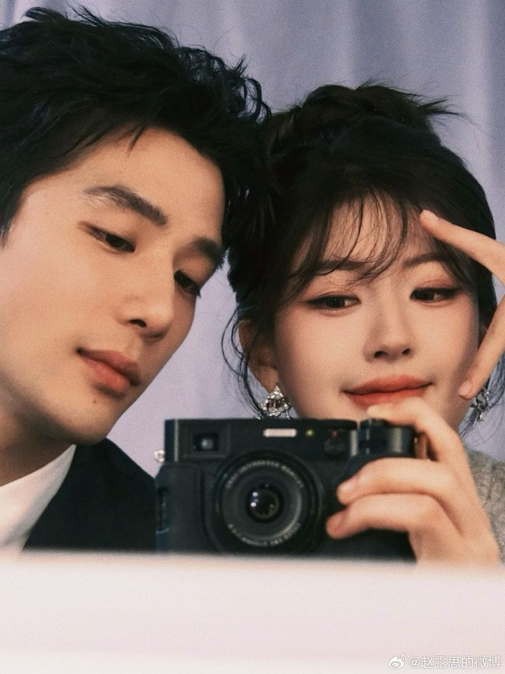 9. 你被困在一段感情里，可能只是因为圈子太小