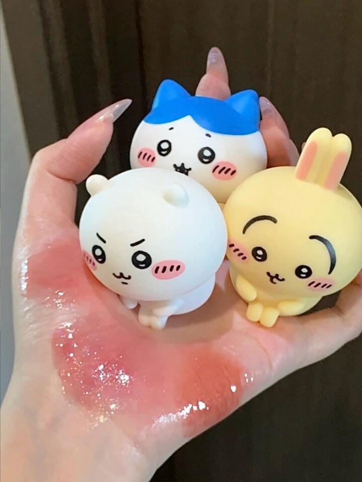 3. “贴贴唇泥”