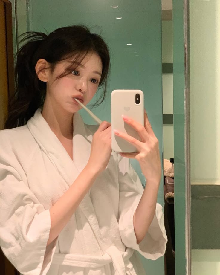 三、洗漱护肤类：轻装又要精致