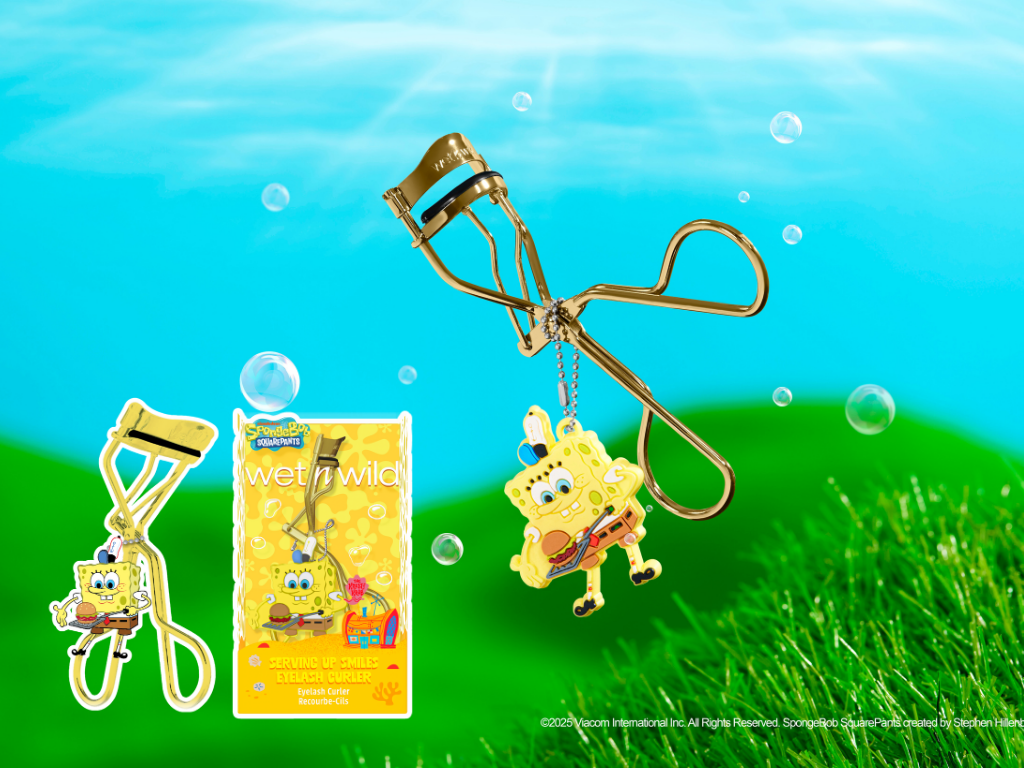 SERVING UP SMILES EYELASH CURLER