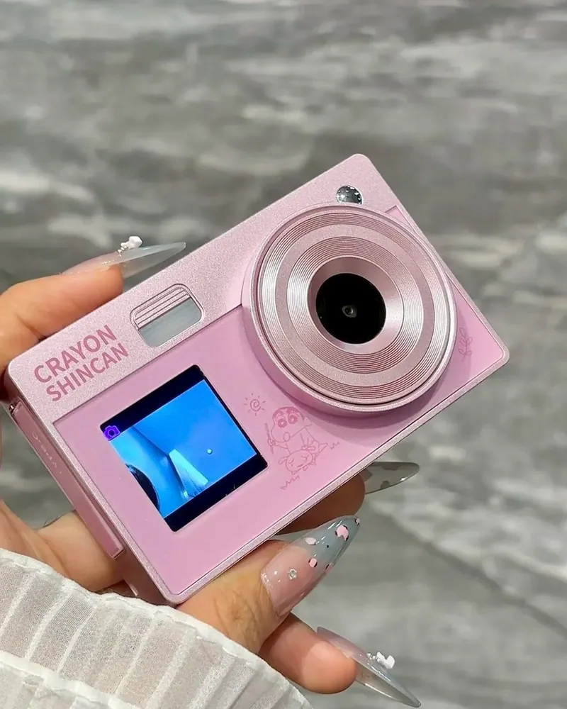 蜡笔小新双萤幕CCD相机