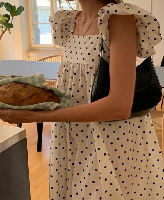 菲律宾：波点衣服与圆形水果