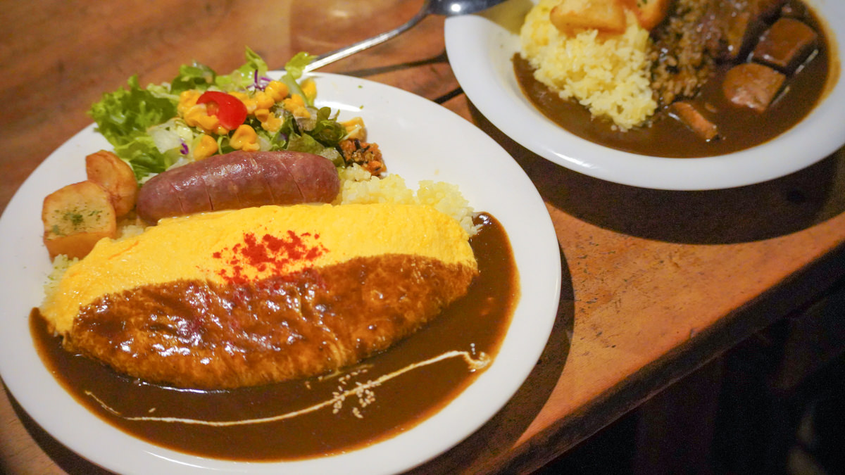 唯我独尊咖喱蛋包饭 | 浓郁辛辣的独家风味