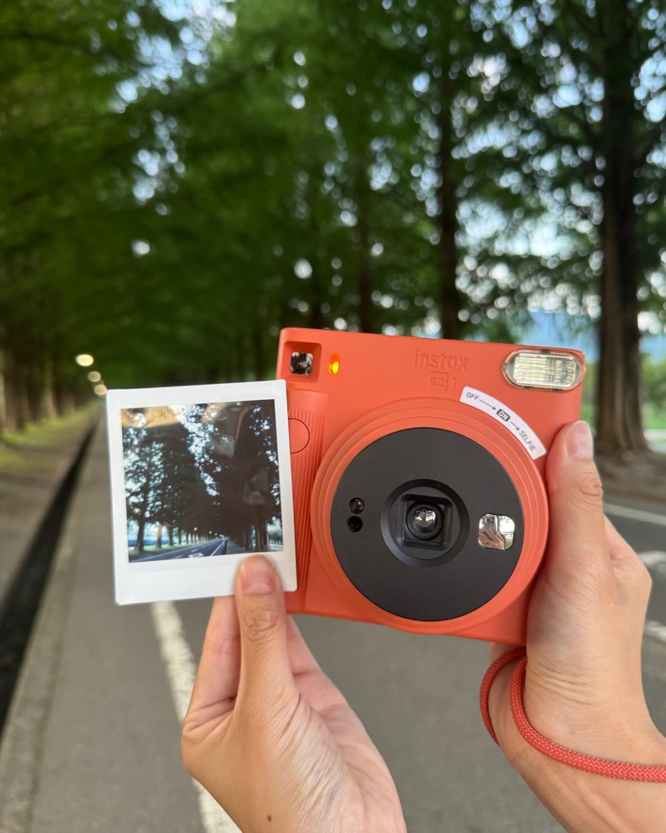 Instax Square SQ1