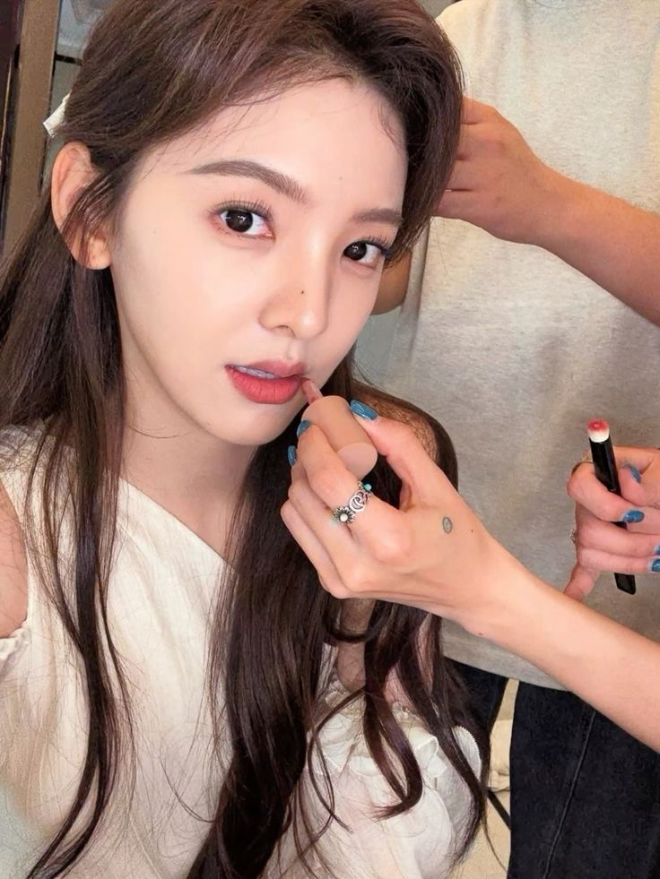 保证你的底妆牢牢“焊”在脸上