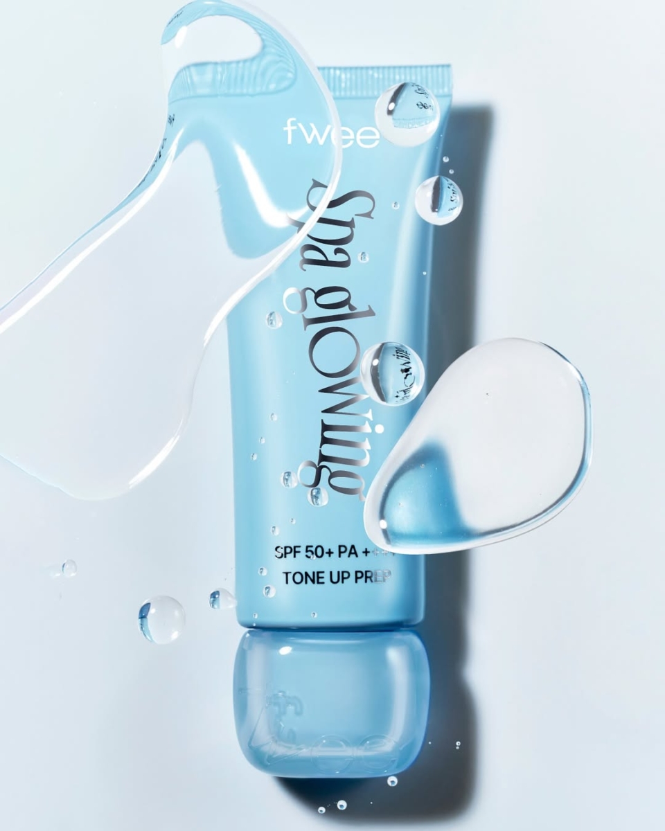 Fwee Spa Glowing Base 成分里添加了碳酸温泉水以及10种透明质酸