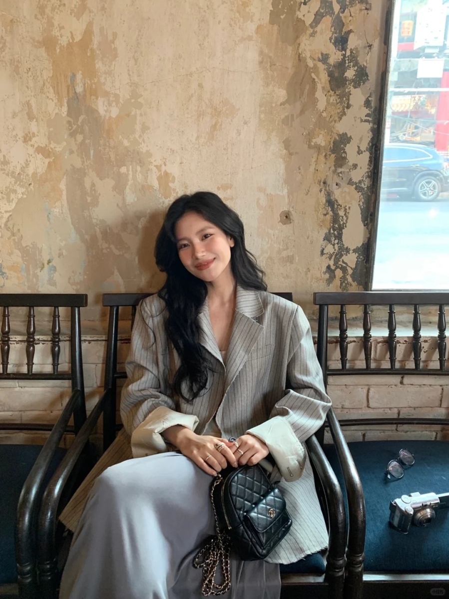 追求利落且具有「支撑感」的剪裁