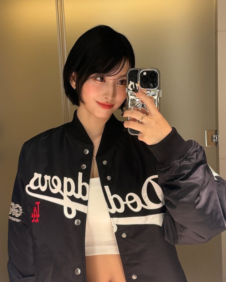 TWICE Momo 同款手机壳