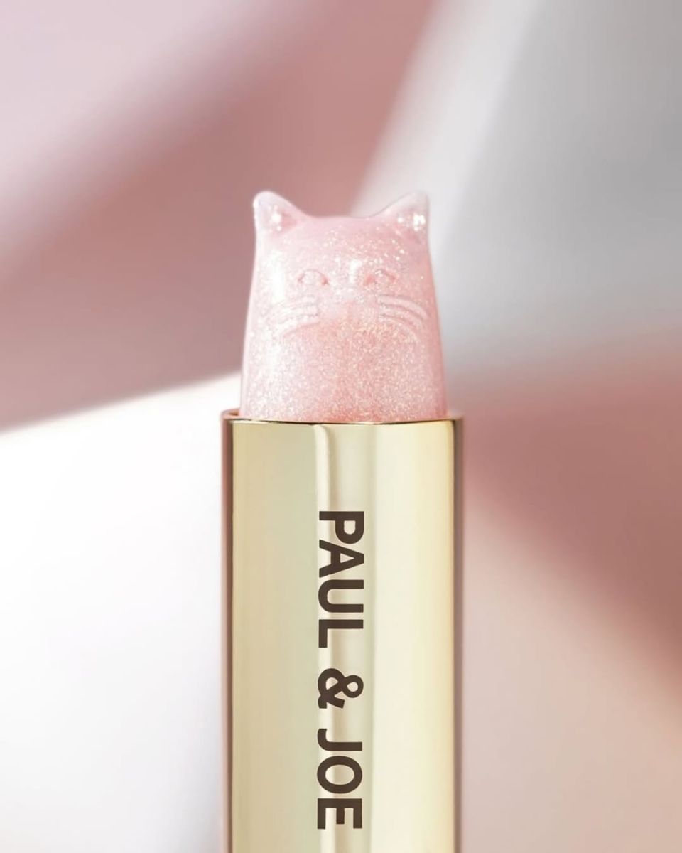 每一支猫咪护唇膏都承载了满满的植物萃取精华