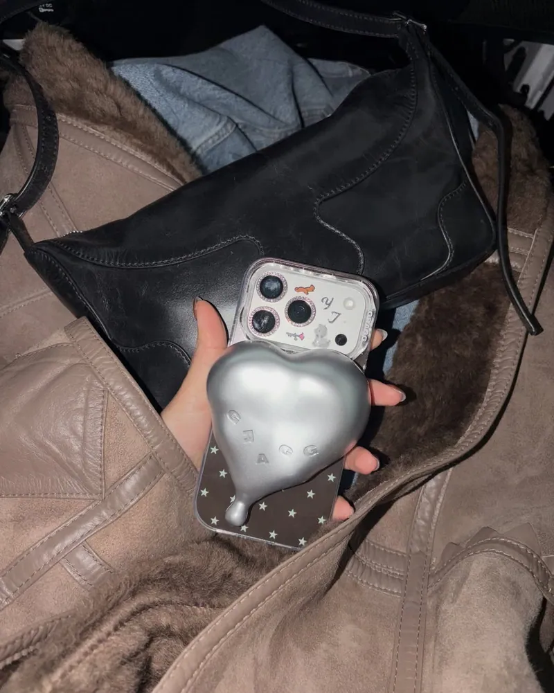 MagSafe Flow Heart Battery