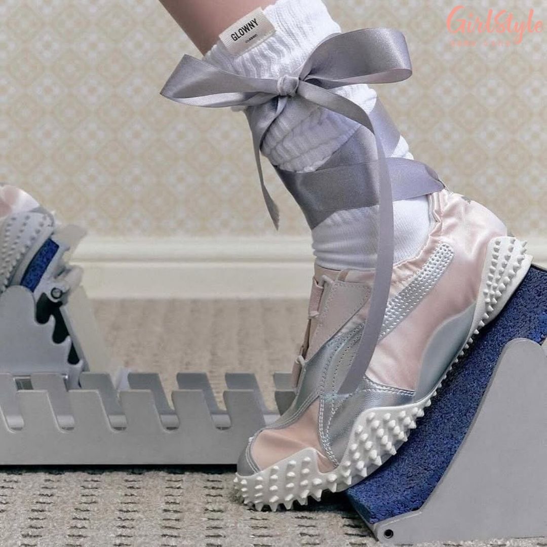 PUMA Mostro Power & Grace