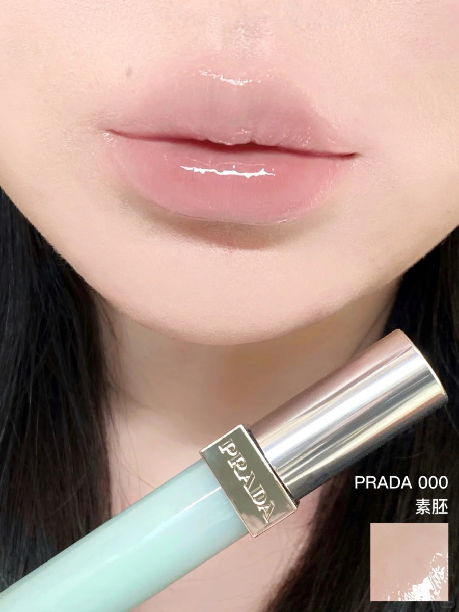 #U000 素胚：清爽的“颠覆绿”调，是透明玻璃感的天花板