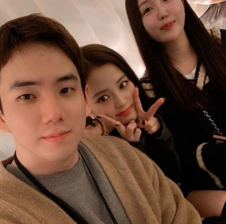 Jisoo和家人合照