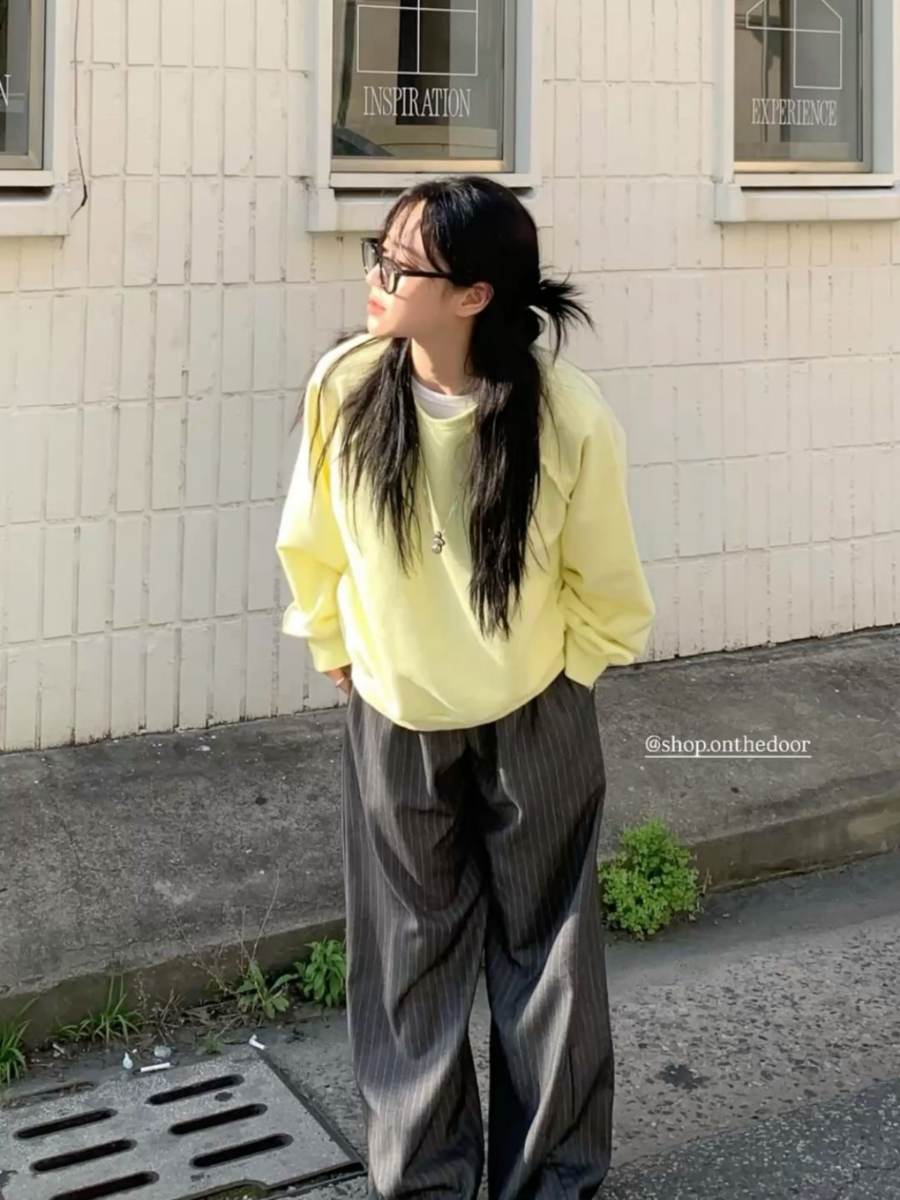 灰色搭配鹅黄色 | 明亮碰撞