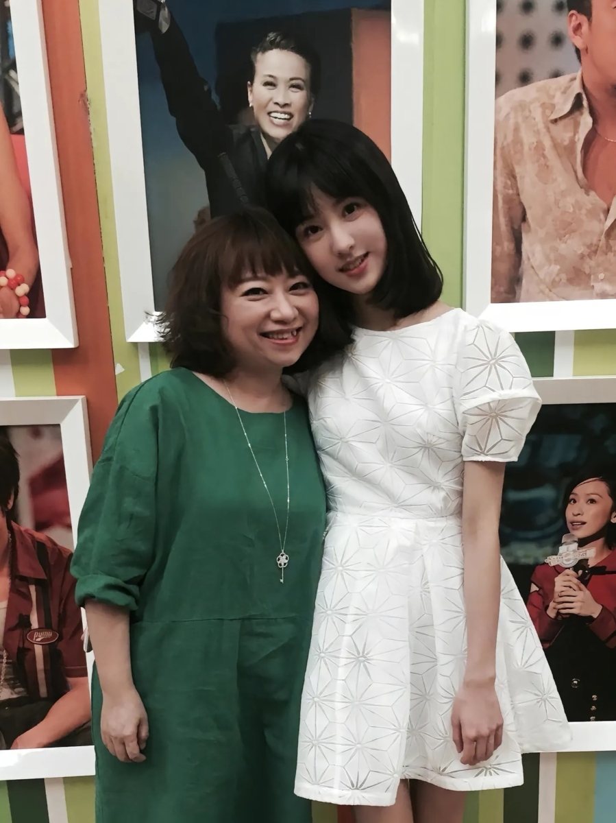 饶雪漫、陈都灵