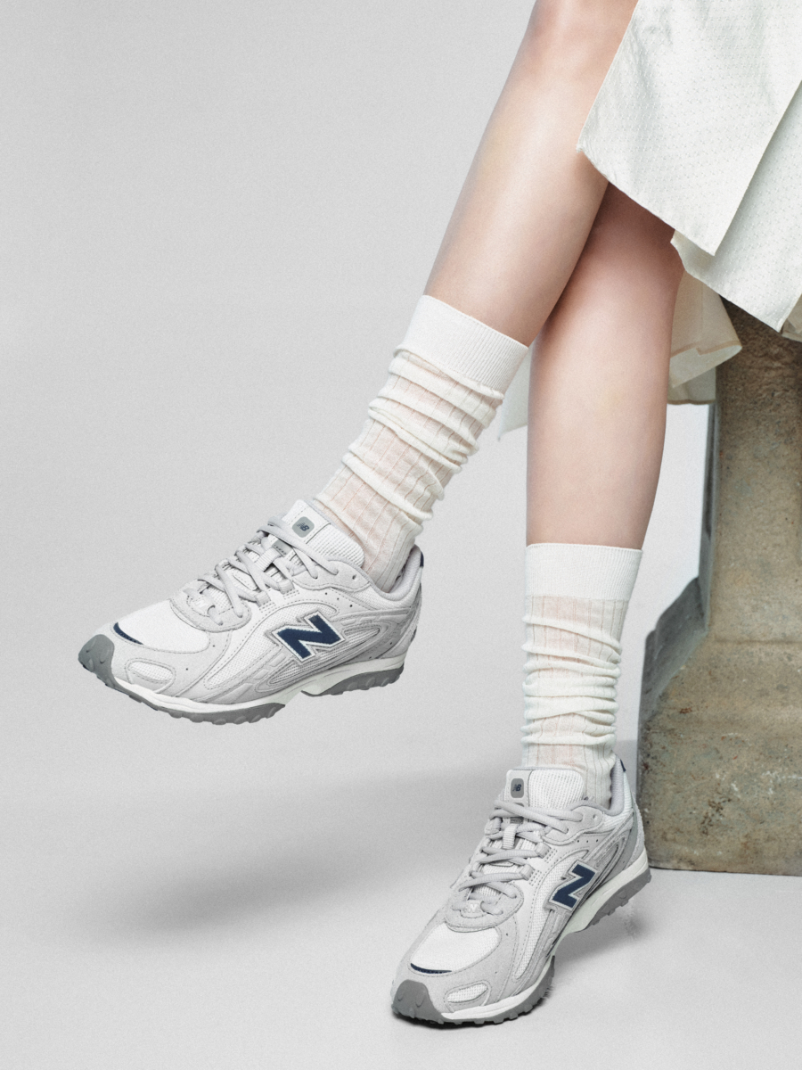 韩女穿搭必备：New Balance U204L4HH