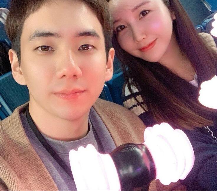 Jisoo和家人合照