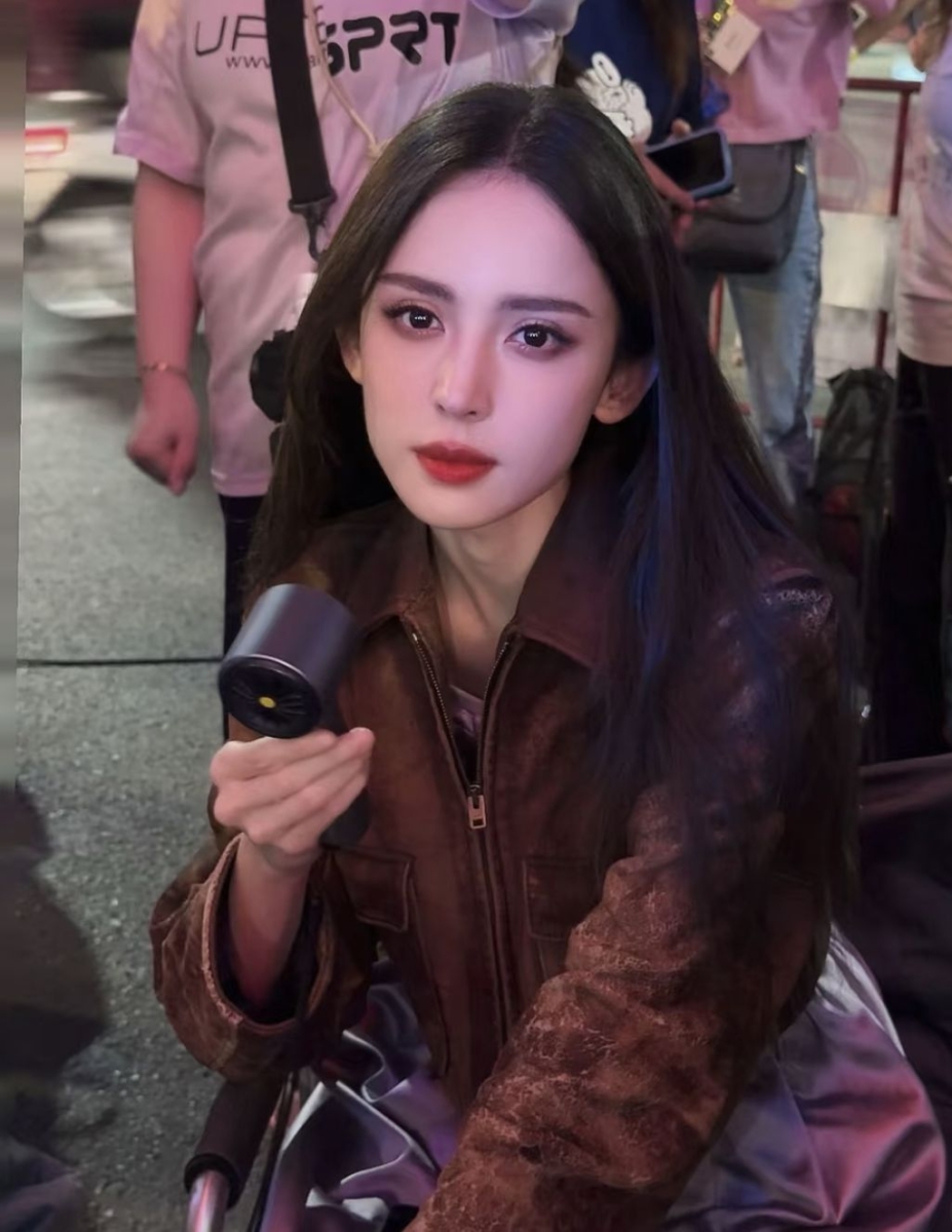 二、社交里别硬挤：圈子不同，不必强融