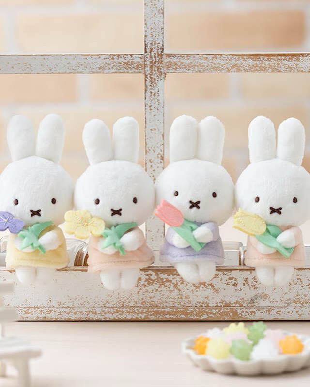 每一只米菲兔手里抱着的花朵，都藏着一份独特的心意