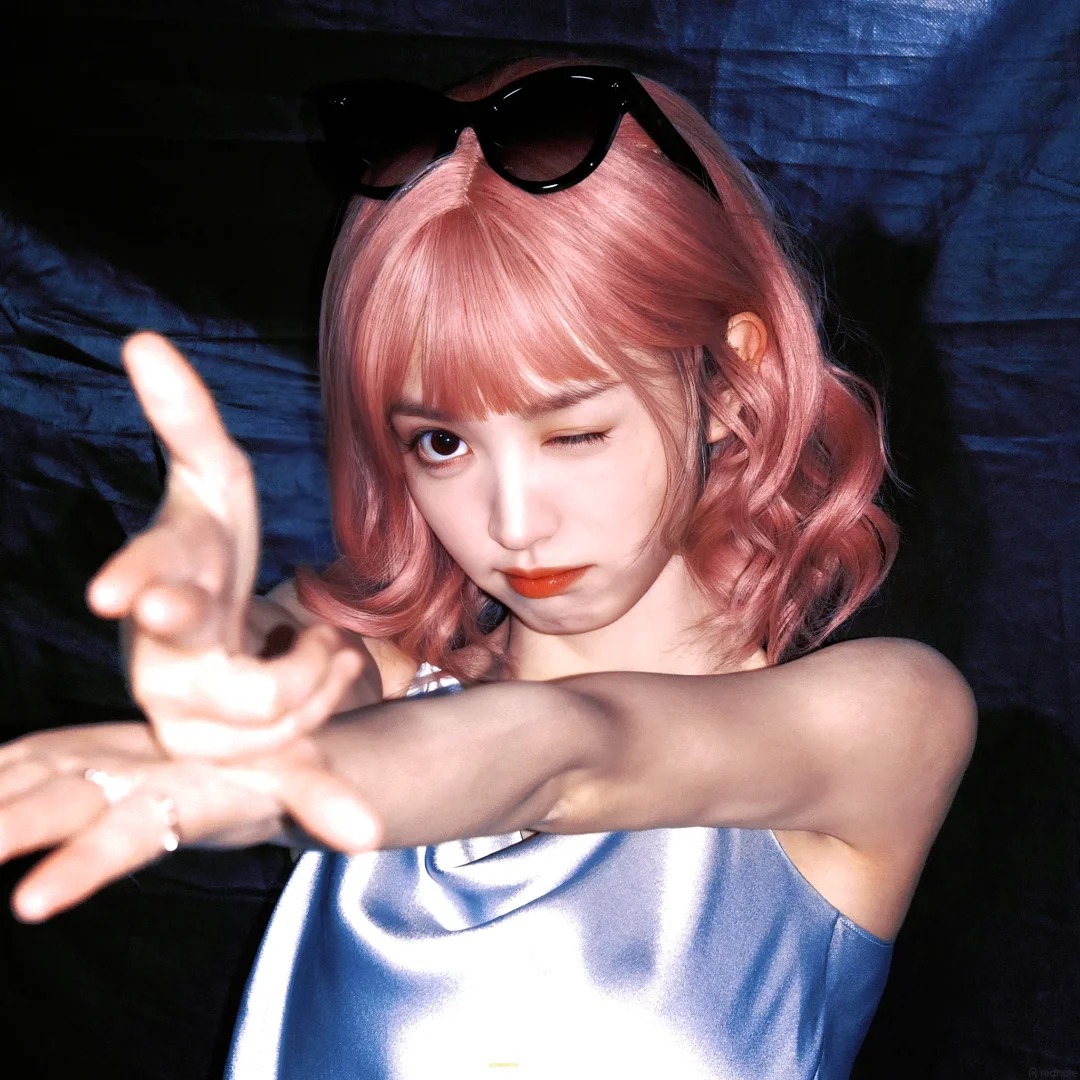 田曦薇同款发色：显白粉毛 | 甜度超标的鬼马精灵