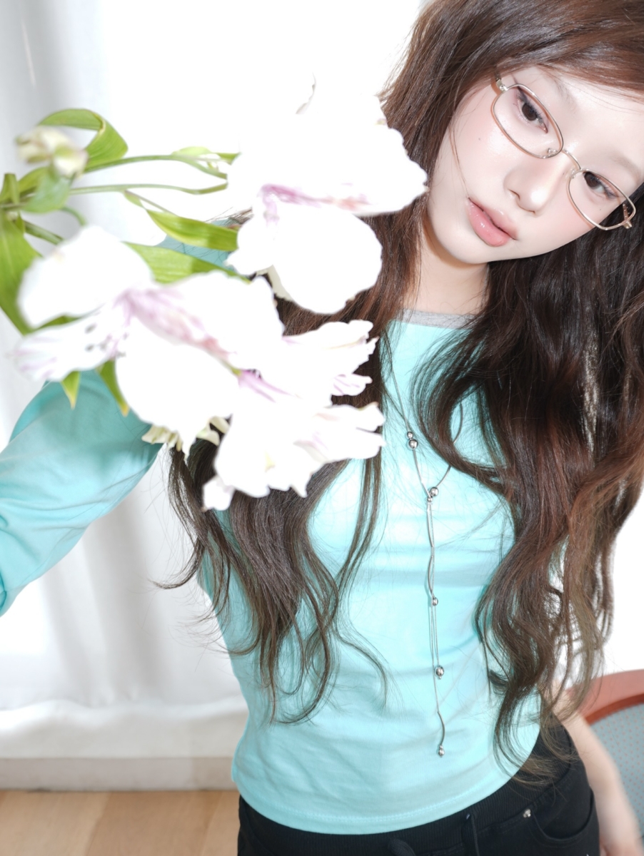 极简修身长袖：最简单的显白神器