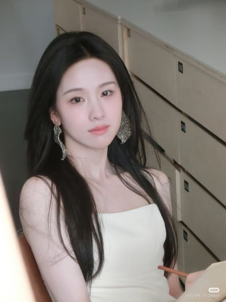 1. 社交边界感：同事不等同于闺蜜