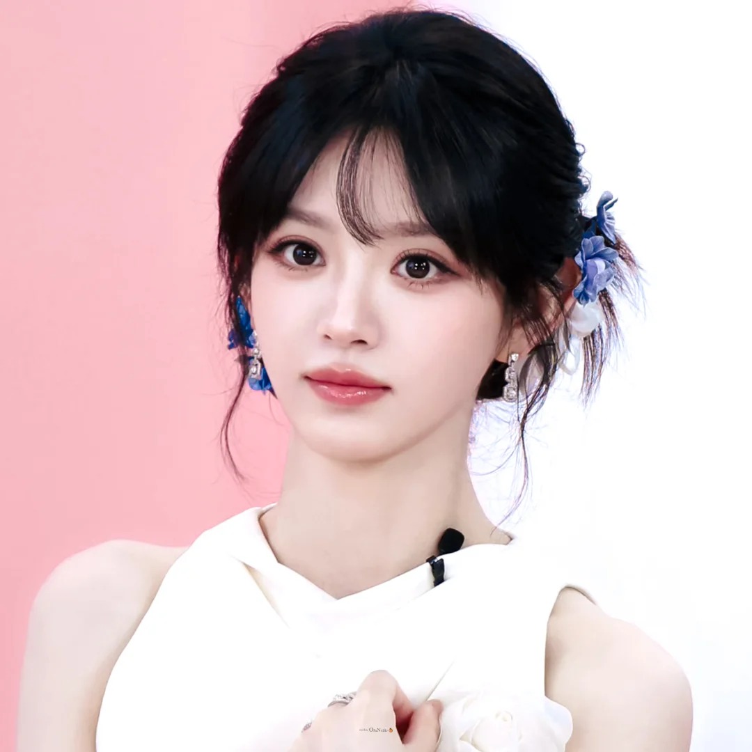 田曦薇同款发色：经典黑茶色 | 温柔优雅的大小姐风