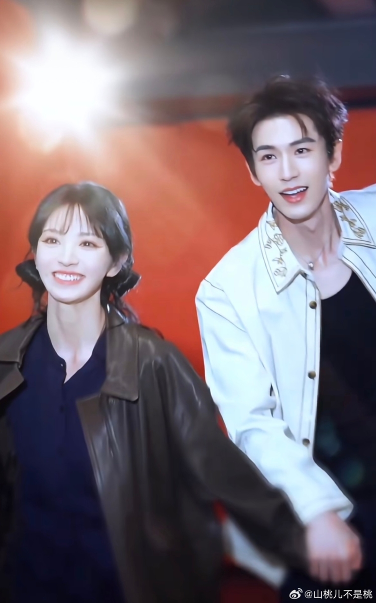 张凌赫与田曦薇