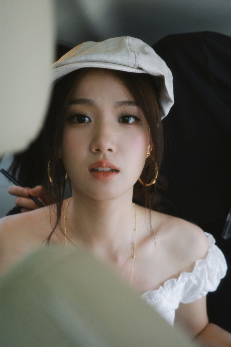 别再去迎合、别再去讨好、别再自降身价。