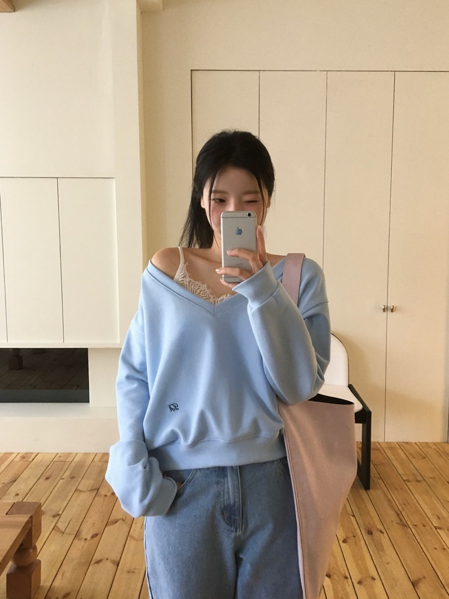 04/ 蕾丝边的甜度加持：半糖主义的温柔感