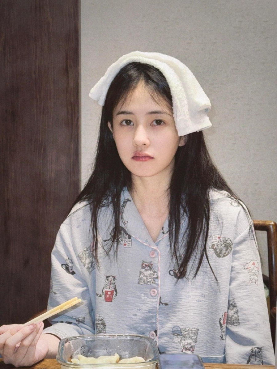 把自己养得明媚又开朗
