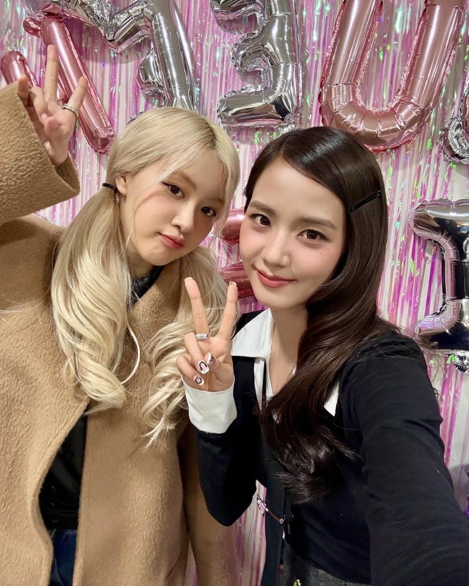 Jisoo、Rosé