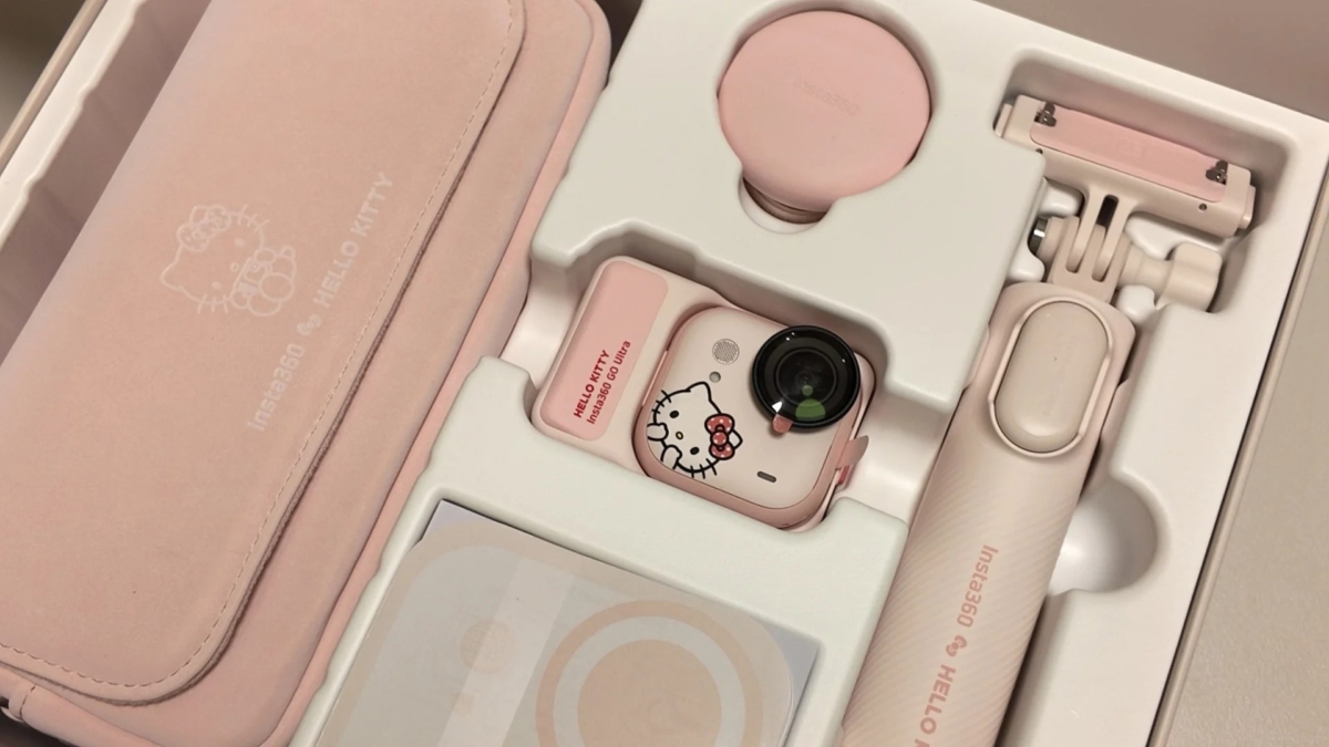 Insta360 GO Ultra x Hello Kitty 联名限定版全部配件