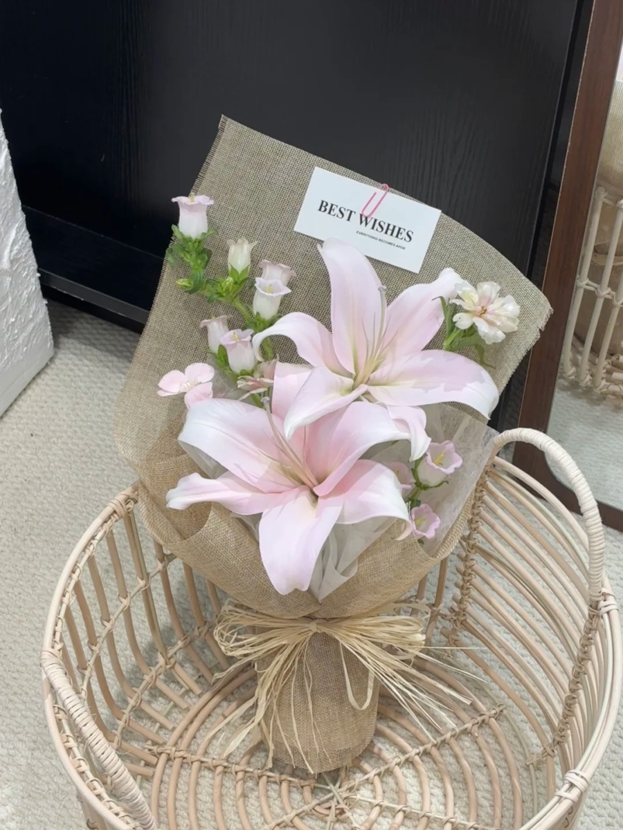 百合 | 心心相印的纯洁祝愿