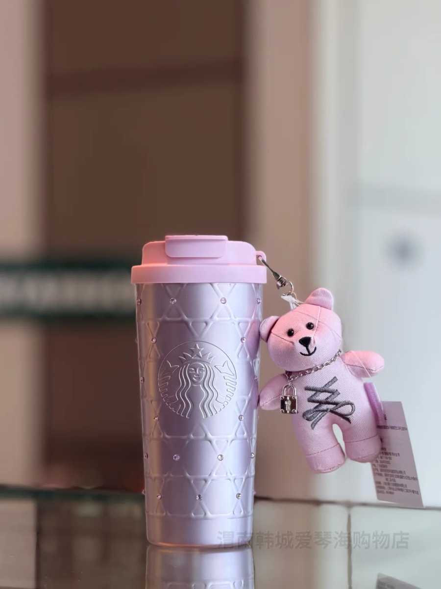 朋克粉熊亮钻杯：闪耀出街焦点
