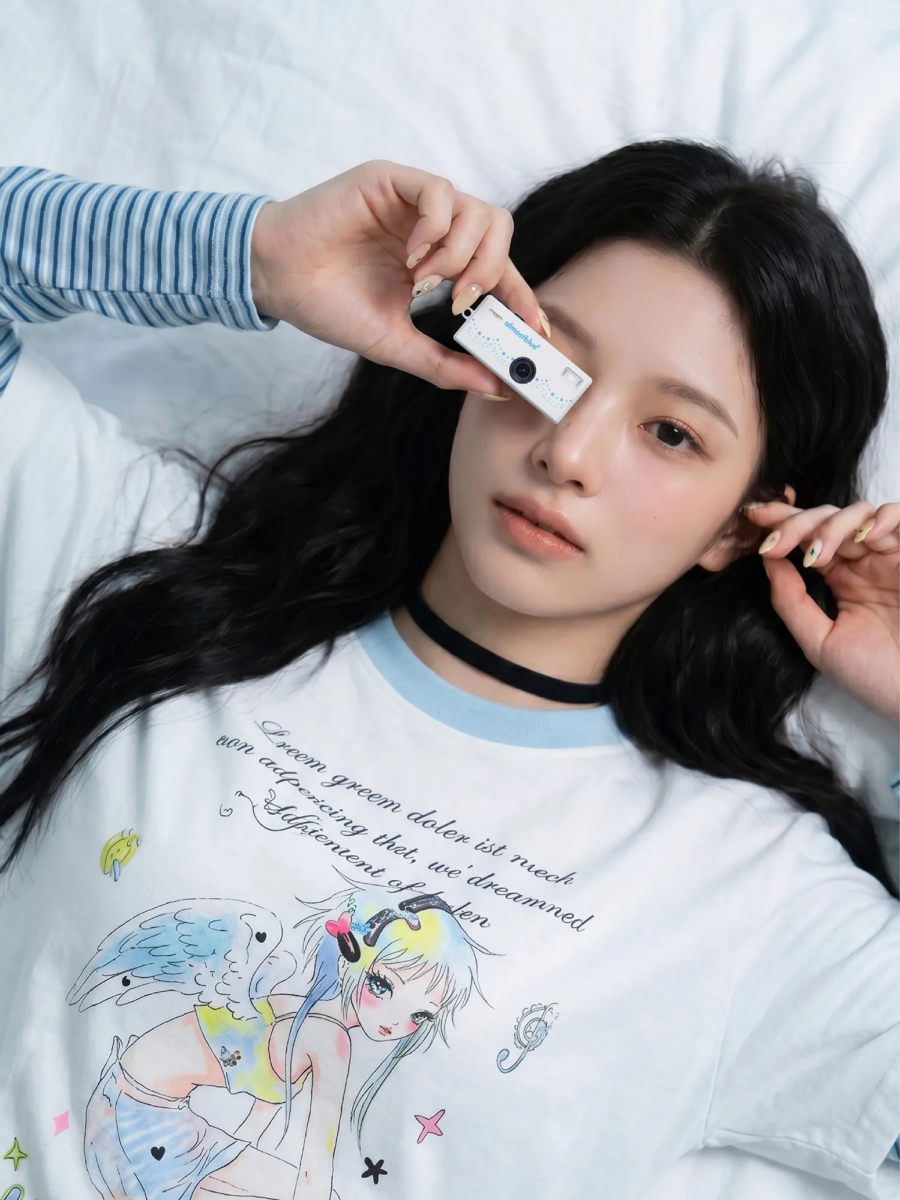 韩国小众品牌almostblue迷你翻转雪花相机