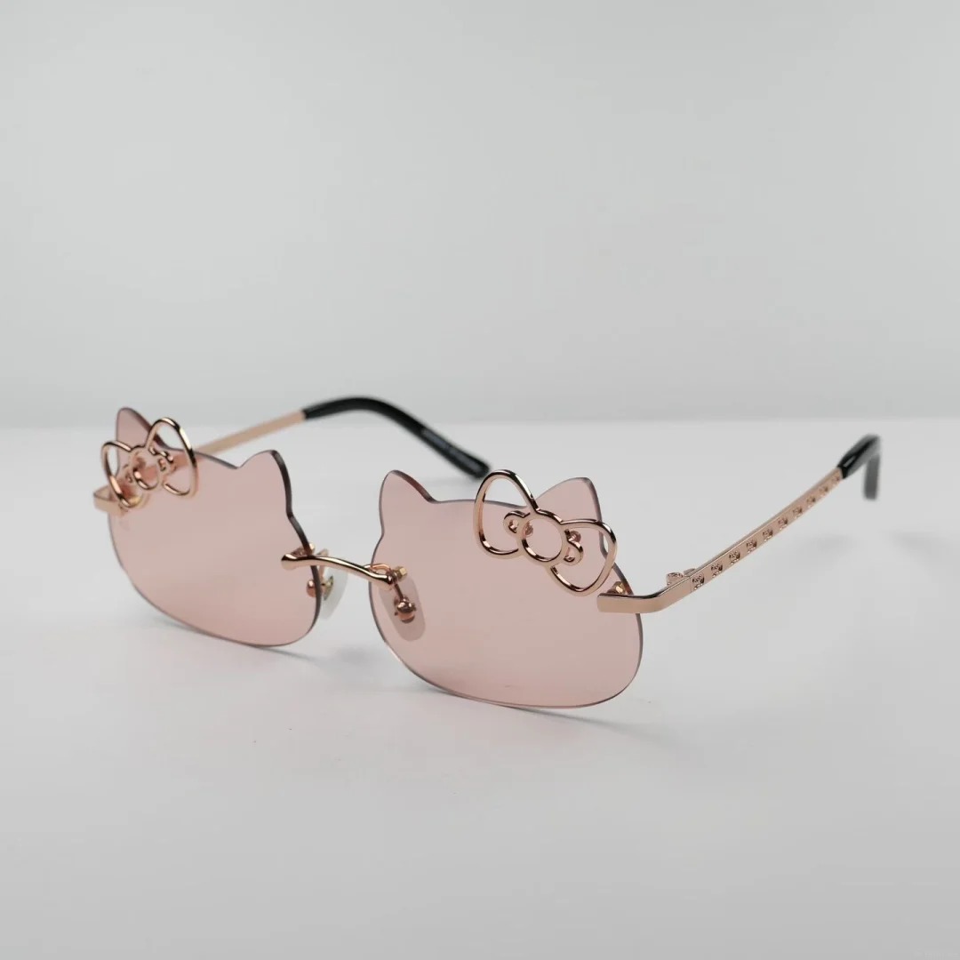 Sanrio 曾携手英国品牌推出限量款