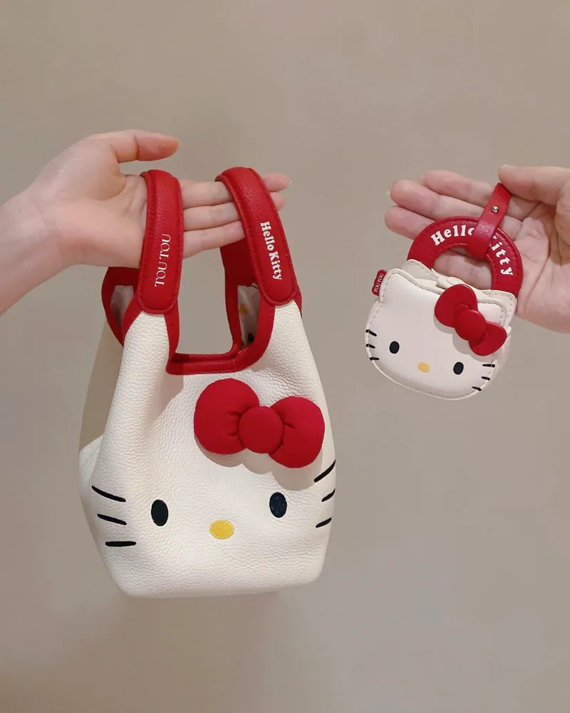 Hello Kitty x TOUTOU