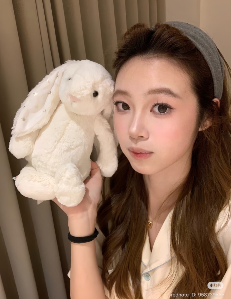 Bashful Twinkle Bunny