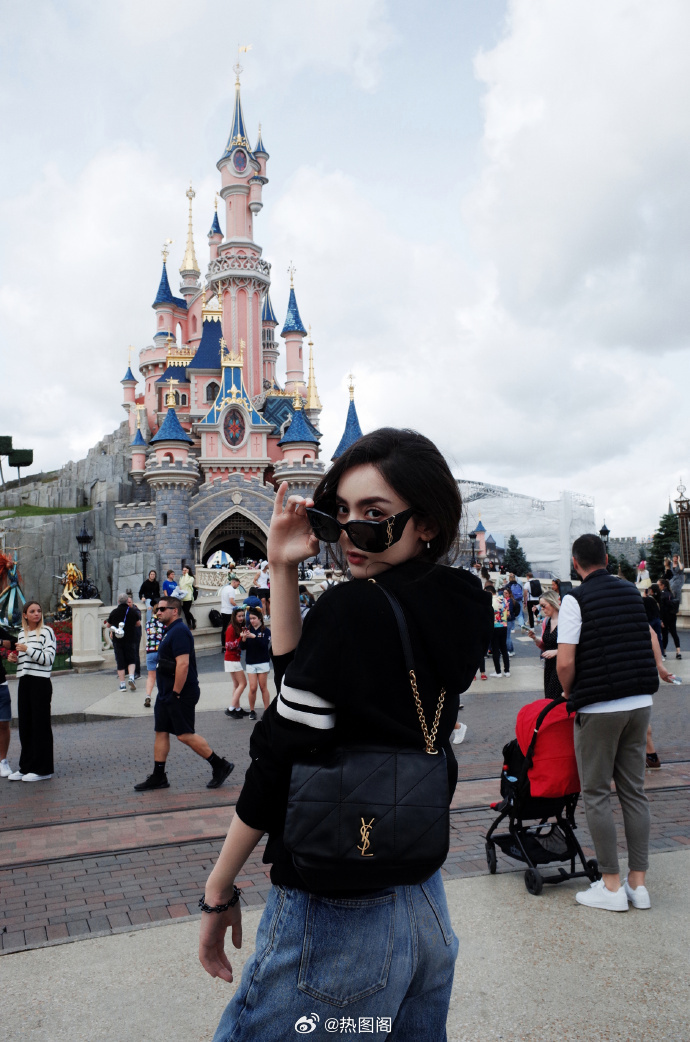 🏰 如果“迪士尼乐园”是你最后才想去的地方：——极度缺乏安全感、口是心非的念旧狂